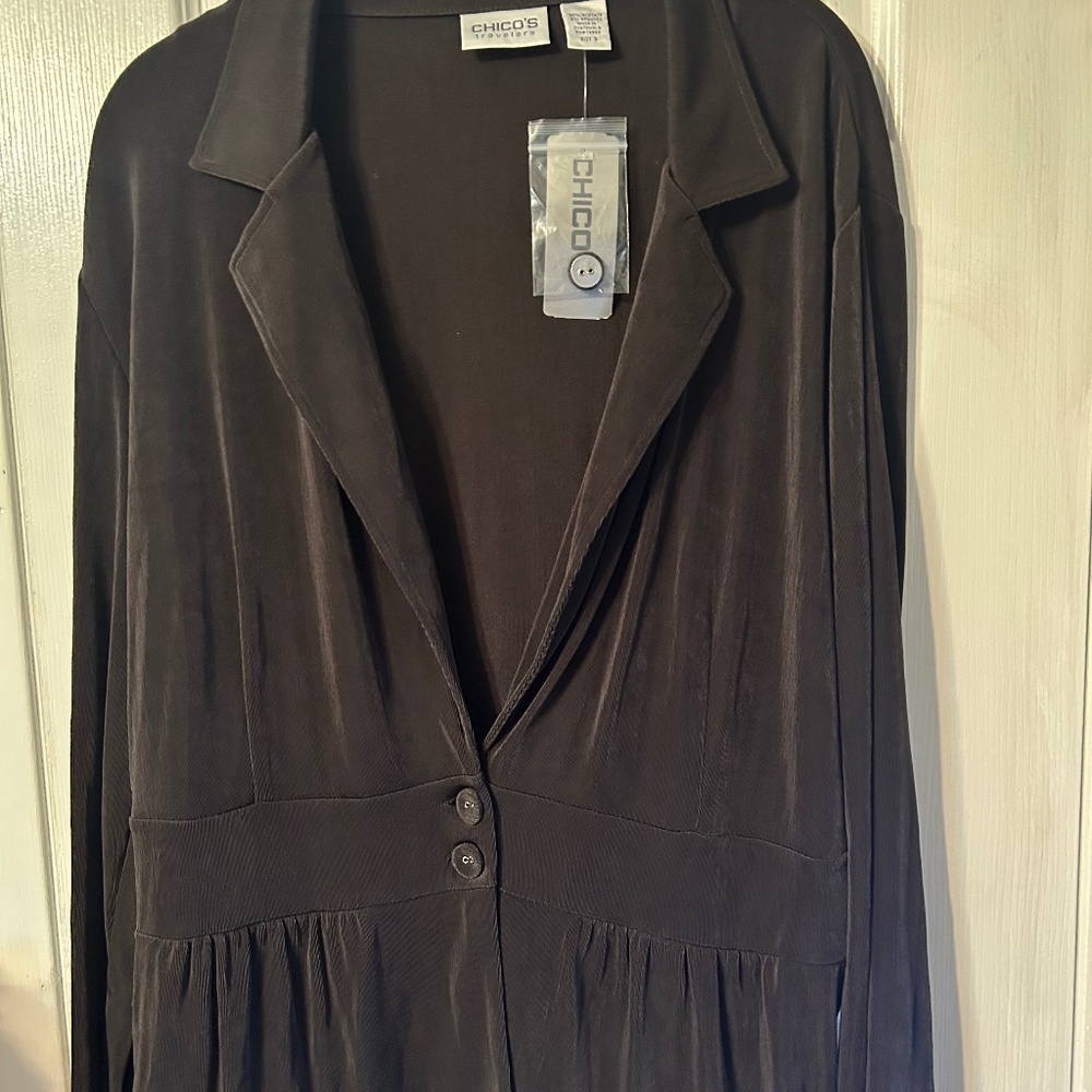 Chico‘s beautiful black two button acetate rayon blazer/jacket